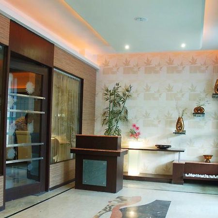 היידראבד Hotel Sitara Royal מראה חיצוני תמונה