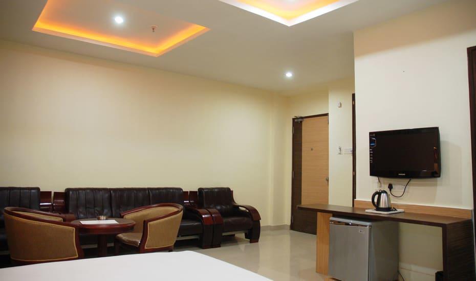 היידראבד Hotel Sitara Royal מראה חיצוני תמונה